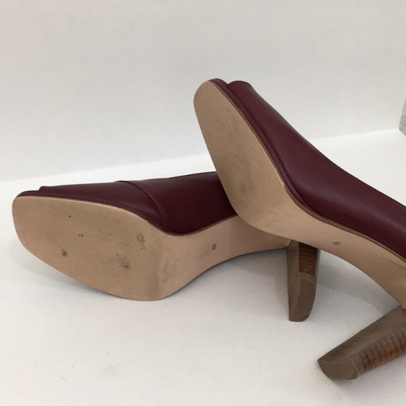 EUC Amanda Smith burgundy leather pumps - Picture 5 of 6